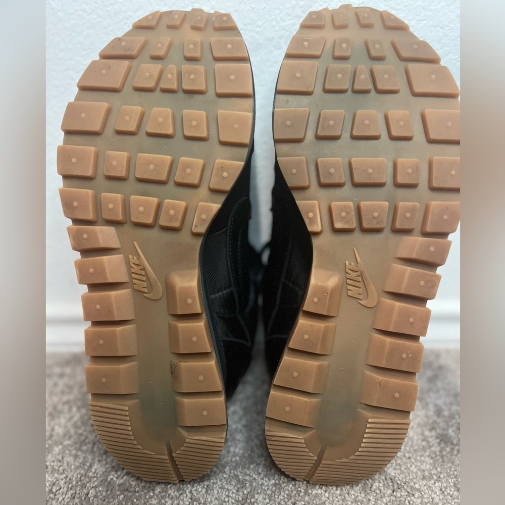 Nike sacai x vaporwaffle x black gum